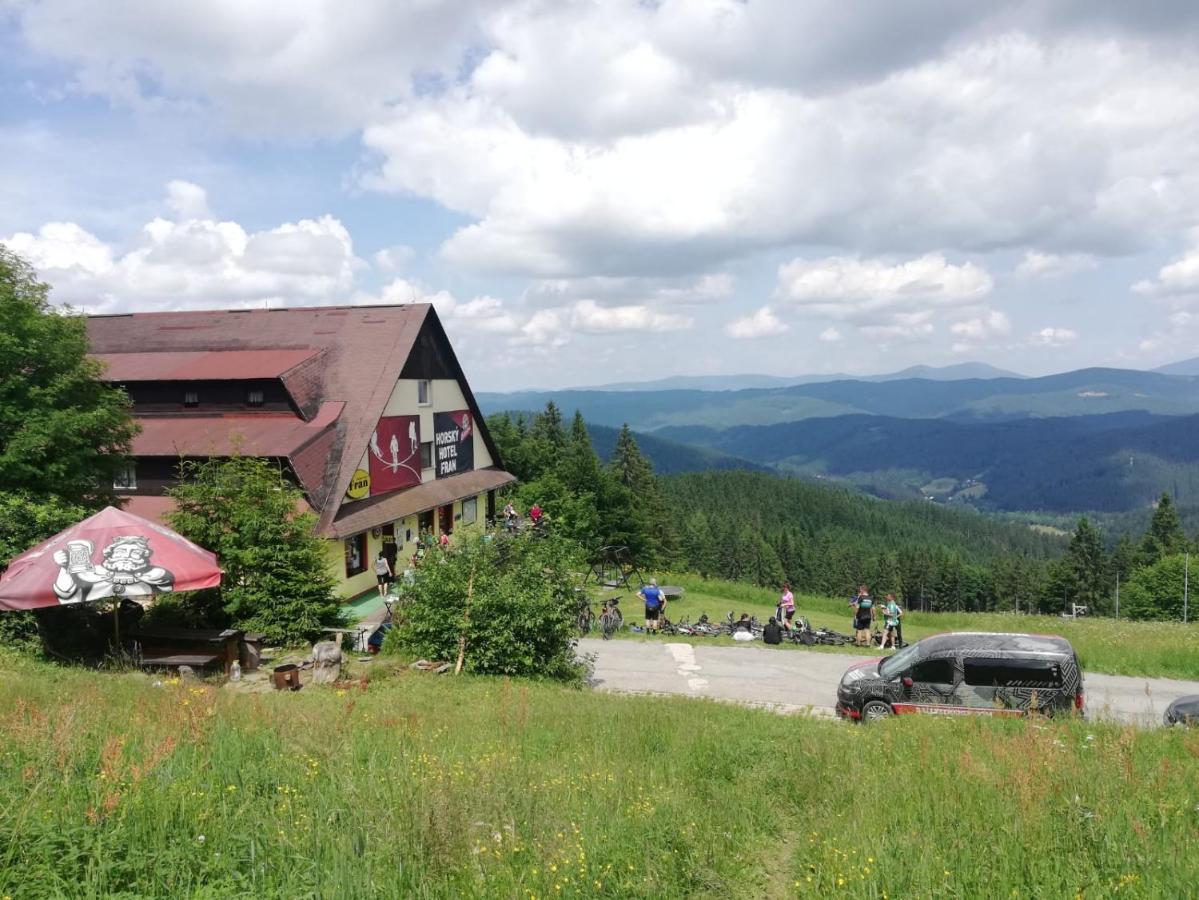 Hotel Fran Маков Экстерьер фото